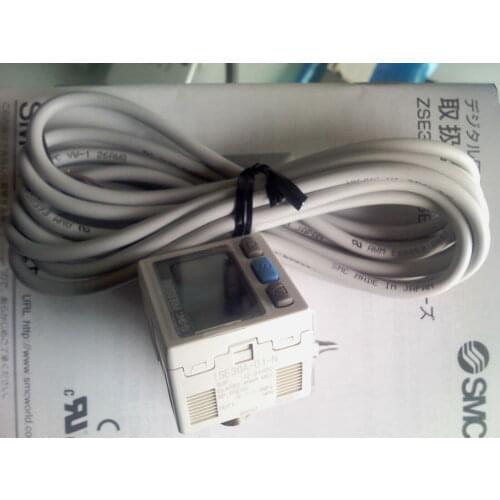 JAPAN ZSE30AF-01-N-L-B high precision digital vacuum pressure switch NPN -101.3~100.0KPa with Panel Mount Adapter