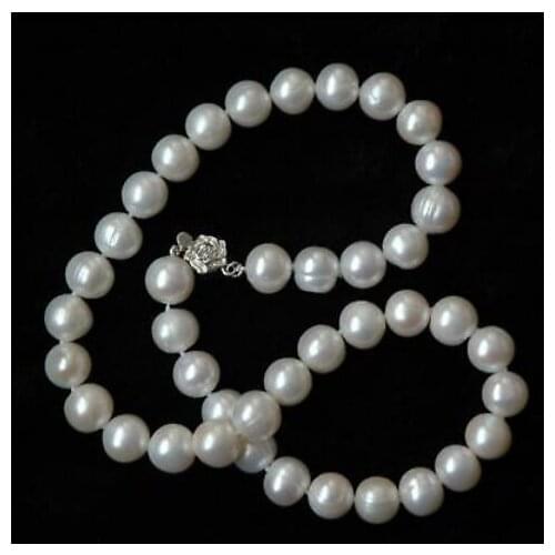 Real Freshwater 9-10mm White Pearl Necklace/ Silver Clasp