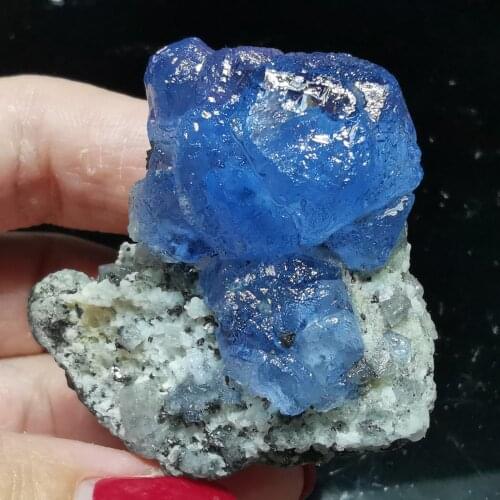 62.8gNatural artificial irradiation of blue fluorite and chalcopyrite symbiotic crystal mineral specimens for home decoration