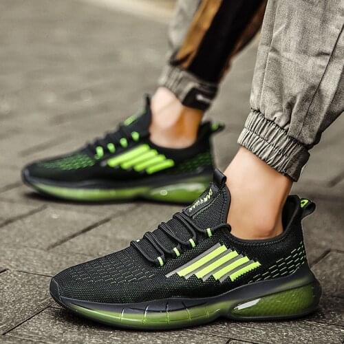 Outdoor sports big size mens shoes 2021 new mens fashion casual shoes light fly-woven mesh shoes sports tide mens shoes
