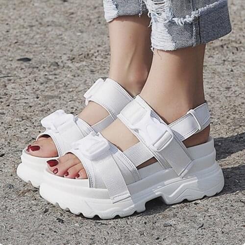 Women Sandals Buckle Design Black White Platform Sandals Comfortable Women Thick Sole Beach Shoes White Summer Flat Sandals 2020