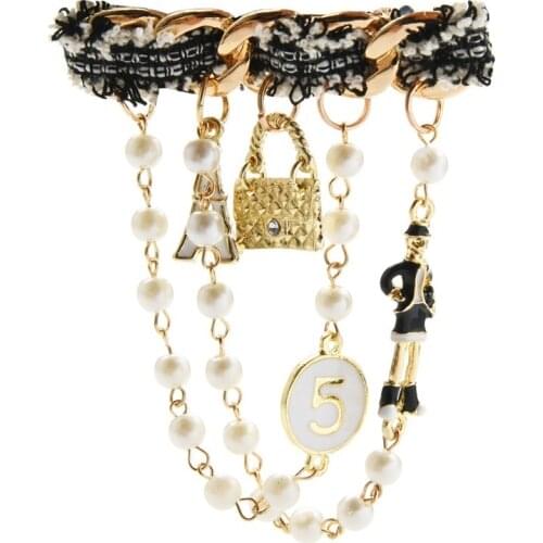 Wuli&baby Cloth Hanging Brooches Women Unisex Classic Lock Tassel Party Office Brooch Pins Jewery Gifts