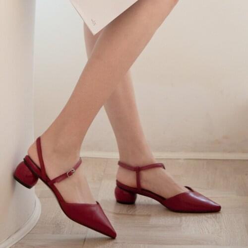 Osunlina 2021 New Basic Handmade Pumps Genuine Leather Pointed Toe 4cm High Round Heels Buckle Strap Elegant Work Leisure Shoes