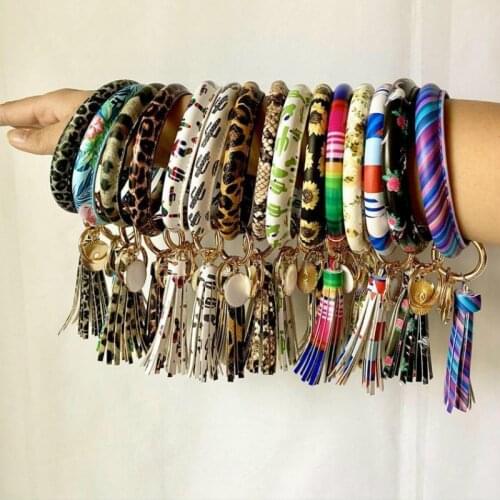 Multiple Tassel Keychain Enamel PU Leather O Key Chain Circle Wristlet Keychain For Women Girls