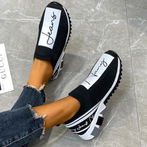 2021 Designer Unisex Couples Shoes Slip On Walking Women Sneakers Breathable Sock Womens Shoes Trainers Brand Chaussure Homme
