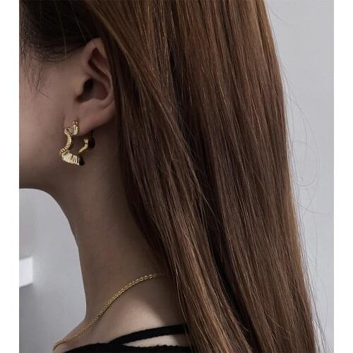 U-Magical Creative Crooked Irregular Geometric Hoop Earrings for Women Temperament Metal U Shape Earrings Jewellery Pendientes