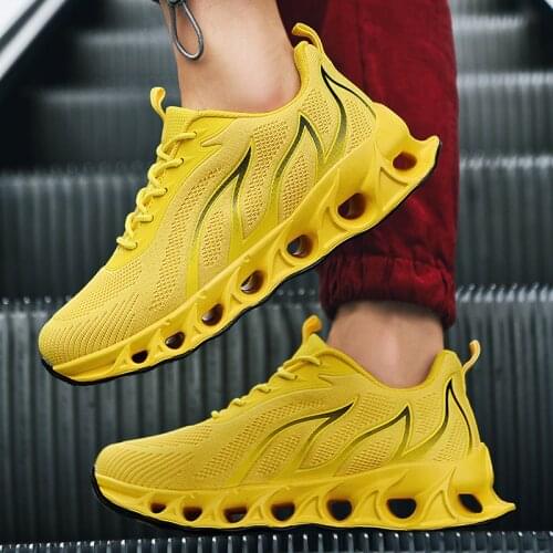 Top Sneakers quality mens and womens casual sports shoes couple outdoor running 2021