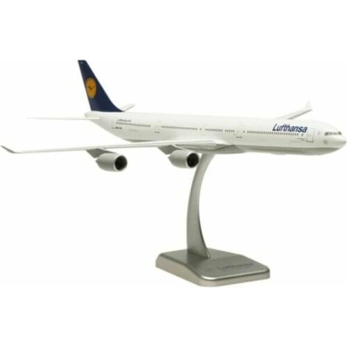 A340 Plane Model 1:200 Scale A340-600 Lufthansa Airline Base ABS Plastic Aircraft Plane Model Toy W Undercarriage Model Gifts