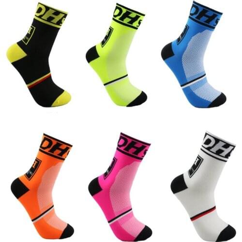 Unisex Professional Riding Cycling Socks Bicycle sports socks Breathable Socks Basketball Football Socks Fit for 35-45