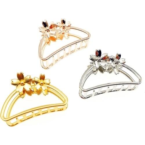 Flower Retro Hair Claws for Women Girls Hair Barrettes Hairpin Crab Metal Hair Claw Clips Hair Accessories Headwear