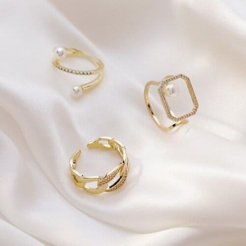 2021 New Arrival Luxury Trendy Zircon Inlaid Crystal Geometric Adjustable Ring For Women Vintage Fashion Delicate Metal Jewelry