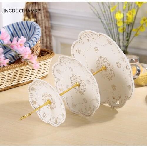 Direct sales new product court gold glaze butterfly pattern hollow ceramic fruit dessert jewelry storage decorative tray