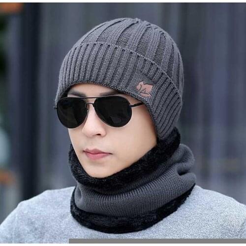 Men Knitted Hat Add Fur Lined Winter Hats Casual Maple Leaf Design Beanies Hat For Men Outdoor Wool Knitted Hat