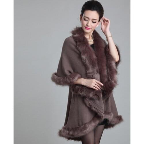 Womens Ponchos and Overlays Spring Autumn Solid V Collar Bat Sleeve Ladies Cape with Faux Fur Casual Knitted Wear Female