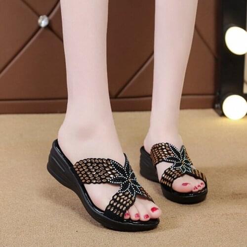 2021 summer leather women open toe wedge sandals womens soft comfortable casual slippers mother outdoor leisure beach shoes