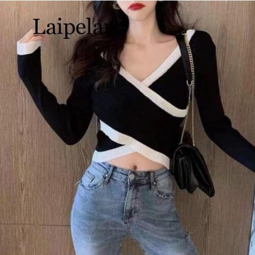 3 Color Sweater Long Sleeve V-necked Sexy Korean Fashion Club Wear One Size Short Knitting Shirt Female Tops Outwear