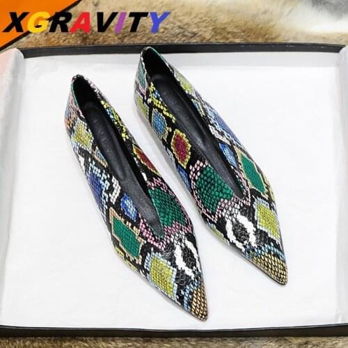 XGRAVITY Snakeskin Pattern New Hot V Cut Elegant Women Shoe Fashion Womans Flats Genuine Leather Ladies Shoes Casual Shoes C353