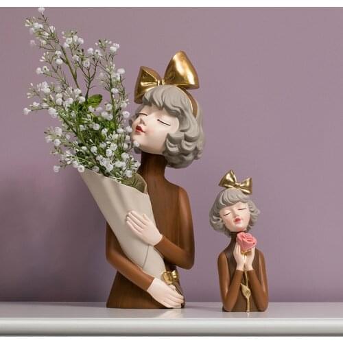 Modern Resin Cute Girl Statue sculpture crafts Creative flower arrangement Modern Home Decoration accessories Wedding gifts
