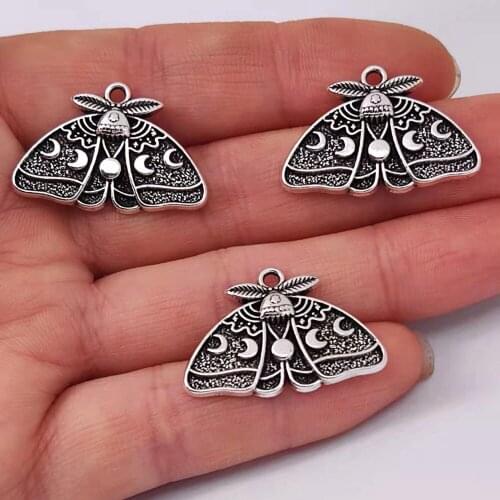 Hzew 50pcs Moon Moth Pendant charms Women Wedding Party Fashion Jewelry charms Gifts Female Bijoux for women man Accessories