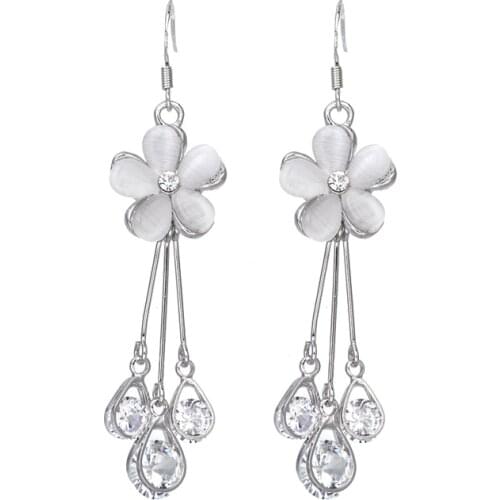 Bettyue New Arrival Elegant Flower Shape Tassel Earring With Cubic Zircon For Female Gorgeous Decoration In Banquet Gift