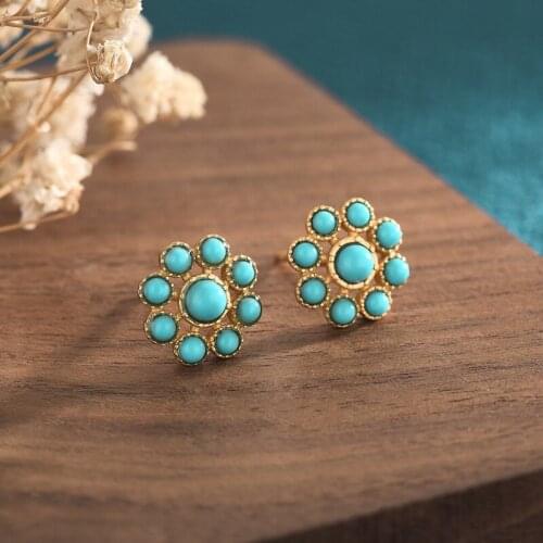 Retro Green Pine Stone Stud Earrings for Women Elegant Palace Ethnic Dating Jewelry 2021 Trend Friends Gift Boucle Oreille Femme