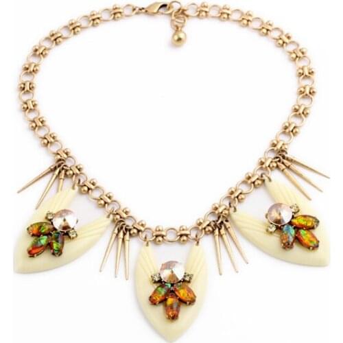 Bulk Price Royal Affair Exaggerated Made Floral Decorative Bohemia Style Vintage Brisk Necklaces