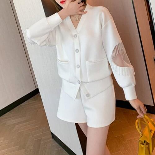 Sets Spring New Heavy Industry Beaded Tassel Perspective Stitching Jacket Cardigan + High Waist Shorts Suits Women