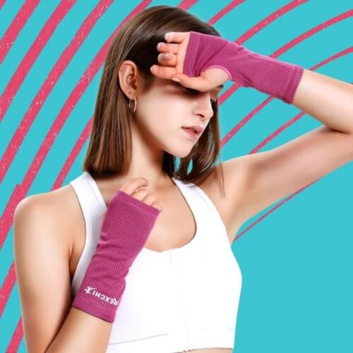 Sports Wrist Brace Sleeve Cycling Ice Cooling Volleyball Wristband Support Breathable Tennis Sport Sweatband Gloves Sleeves