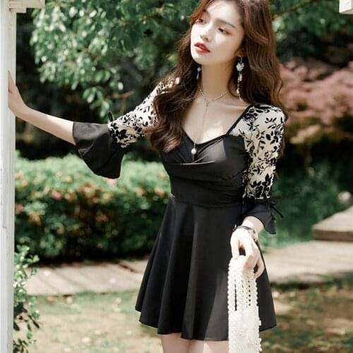 New Short Sleeve Swimsuit One Piece Womens Swimwear Korean Style High Waist Bathing Suit Black&White Beachwear with Pads Skirt