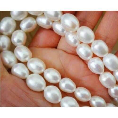 ELEGANT 9-10MM AKOYA WHITE PEARL NECKLACE 32" 14k YELLOW GOLD CLASP