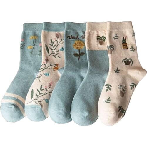 4 Pairs Embroidery Cotton Socks Women Autumn Winter Floral Long Socks Set Japanese Style Breathable Harajuku Chaussettes Socken