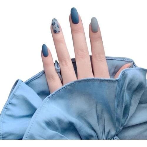Exquisite Wear-resistant Blue Leopard Round Head DIY False Fingernail Pieces for Dating
