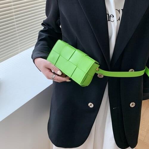 2021 Pearl Shoulder Belt Design Mini Leather Crossbody Shoulder Bags for Women Summer Handbags and Purses Lady Chest Waist Pack