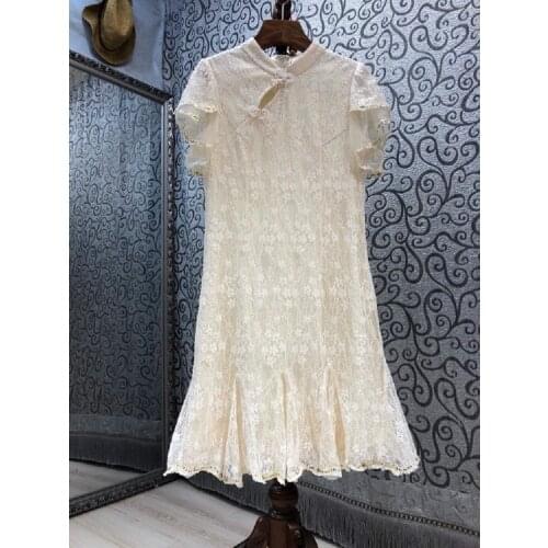 Luxury Dress 2021 Autumn Fashion Lace Dress High Quality Women Beading Vintage Button Deco Short Sleeve Lace Dress Vestidos