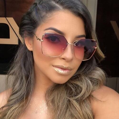 QPeClou 2021 Fashion Cat Eye Sunglasses Women Brand Designer Polygon Rimless Sun Glasses Female Vintage Metal Frameless Shades