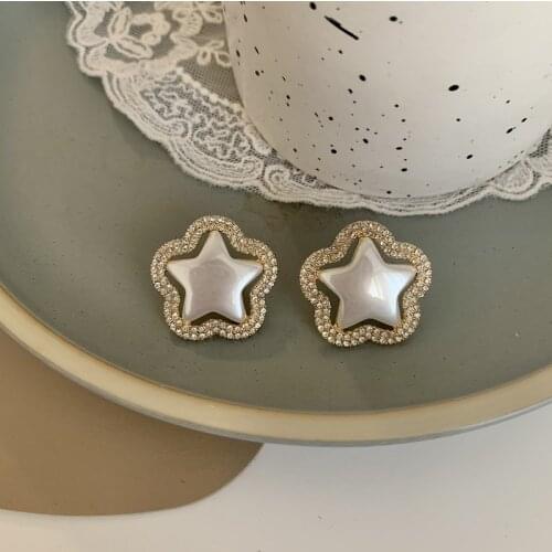 Jewelry Korean Crystal Lady Hollow Pearl Zircon Star Earrings Five-Pointed Star Cutout Stud Earrings Fashion Women Gift