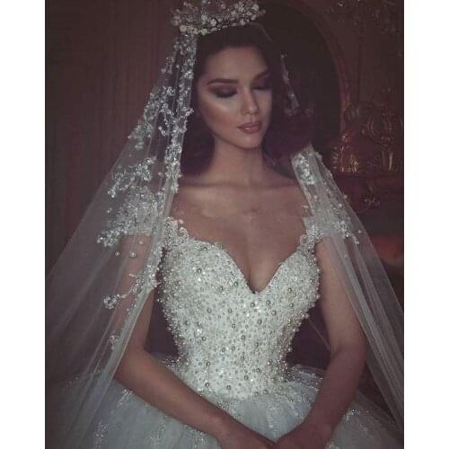 Luxury Ball 2018 Pearls Beading Lace Appliques Sexy Sweetheart Brides Straps Elegant bridal Gowns mother of the bride dresses