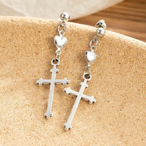 Japan and South Korea Ins Retro Cross Love Earrings Dark Girl Soil Cool Punk Stud Earrings Women Men Jewelry New Hot Sale