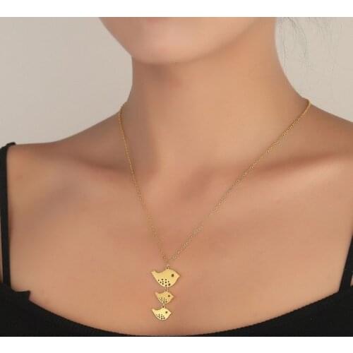 Flying Three Little Bird Necklaces Cute Sparrow Dove Hummingbird Animal Pendant Necklace for Women Girls Jewelry