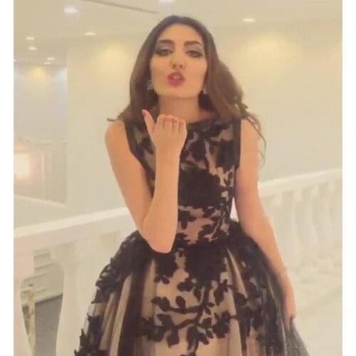 2020 New Black Champagne Prom Dresses Sleeveless Ball Gown High Neck Party Gowns Tulle Long Applique Evening Dresses Custom Made