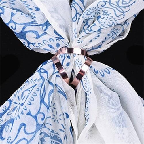 Silk Scarf Jewelry Accessories Buckle Shawl Round Brooches Tricyclic Scarves Buckle Luxurious Simple Women Girl Party Gift