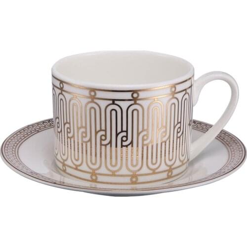 Gold Creative Coffee Cup Luxury European Design Bone China Tea Cups Set with Handle White Porcelain Drinkware Tea Cup Set CC50CC