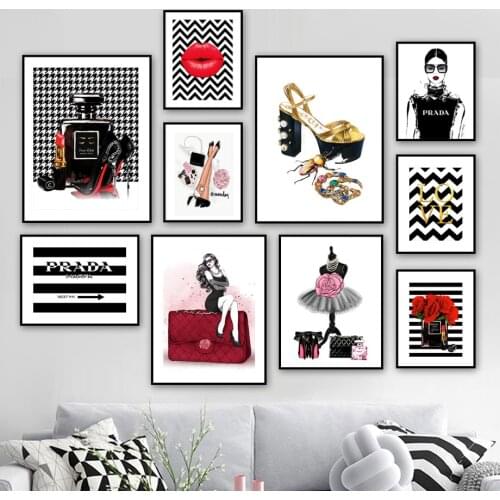 Vogue Logo Perfume Red Lips Girl Bag Love Wall Art Canvas Painting Nordic Posters And Prints Wall Pictures For Living Room Decor