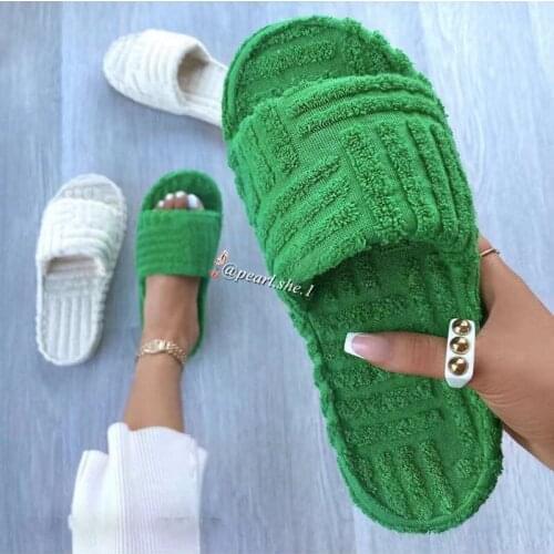 2021 New Female Designer Real Fur slippers Outside shoes designer slippers famous brands Comfortable Faux Fox fur Winter slipper