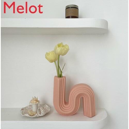 European-Style Luxury Art Ornaments S-Shaped Vase Flower Ceramic Flowing Water Countertop Decoration Storage Partition