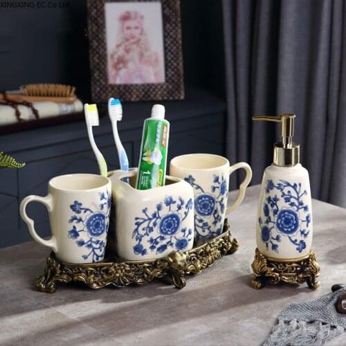 Bathroom Supplies Set Toothpaste Dispenser Toothbrush Holder Lotion Bottle Ice Cracked Glaze Pattern Blue and White Porcelain