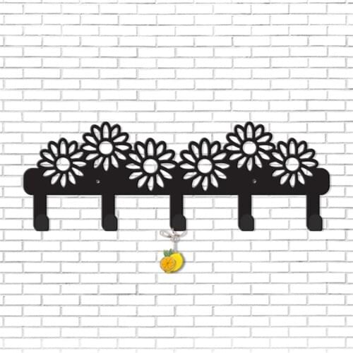 Rsanart Daisy Metal Wall Hanger