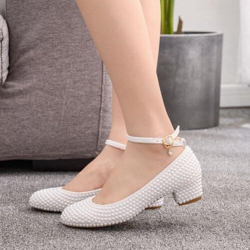 Round Toe Med Heels Shallow Princess Style Sweet Girls Pearl High Fashion Ankle Buckle Straps Women Pumps Shoes Big Size H0147