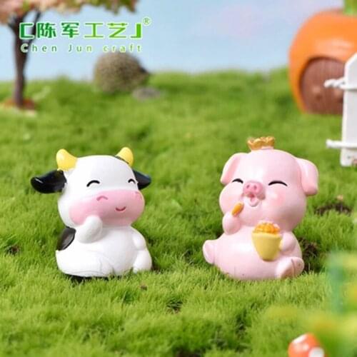 ZOCDOU 1 Piece Creative Cute Crown Animal Small Statue Little Figurine Crafts Figure Ornament Miniatures