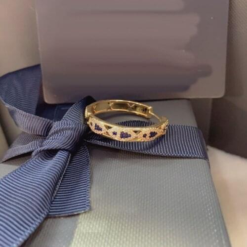 Brand 1:11 Piece Fashion Copper Earring Yellow Gold Color Single Lucky Fish Hoop Earring for Women ETE Brand Jewelry